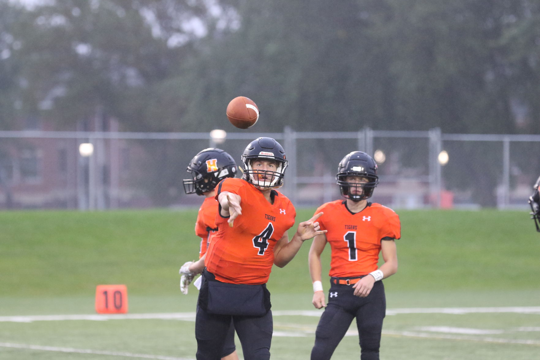 York vs. Hastings football 2.JPG